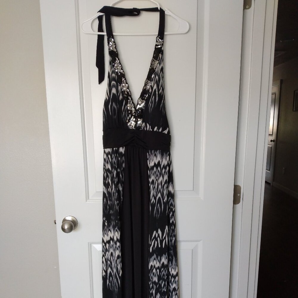 Studio West Halter Maxi Dress Black Gray White Stretch Sequin Neckline, Size M